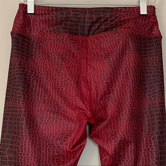 Alpha Prime Apparel Red Black Croc Nile Workout Leggings, Medium - Picture 9 of 13